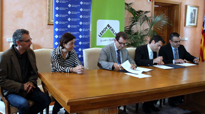 LEROY MERLIN firma un convenio de colaboración con la UIB para desarrollar programas de docencia y formación