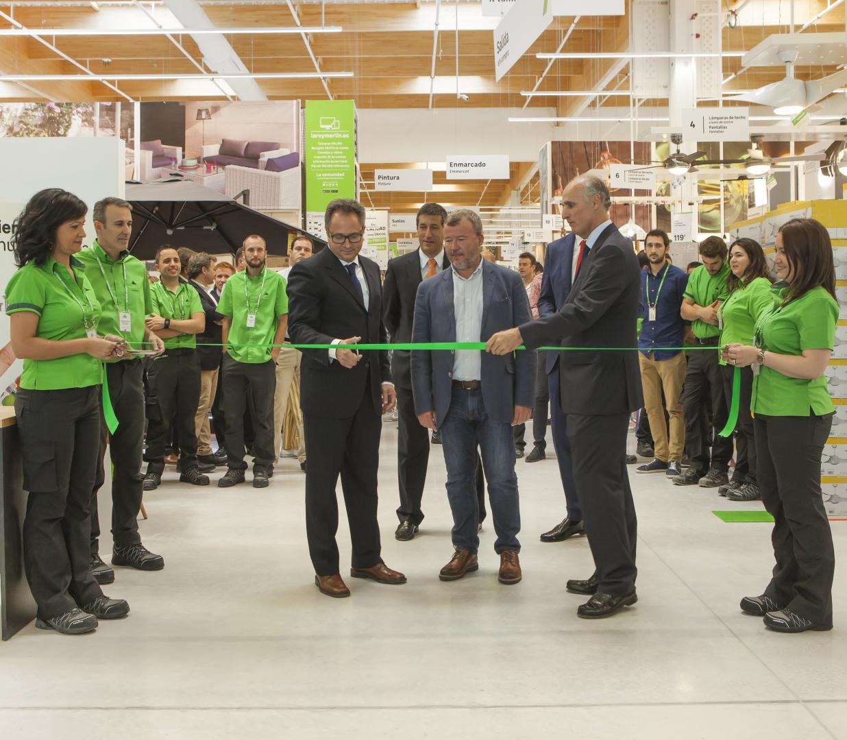 Leroy Merlin inaugura una nueva tienda en Sagunto